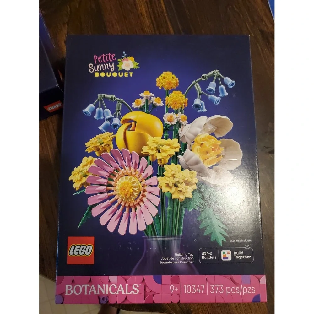 LEGO Botanicals Petite Sunny Bouquet Building Toy 10347 New In Box